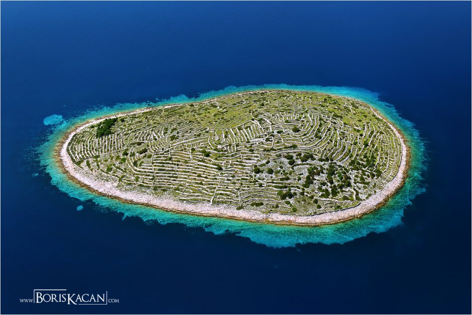 Bavljenac-fingerprints island croatia